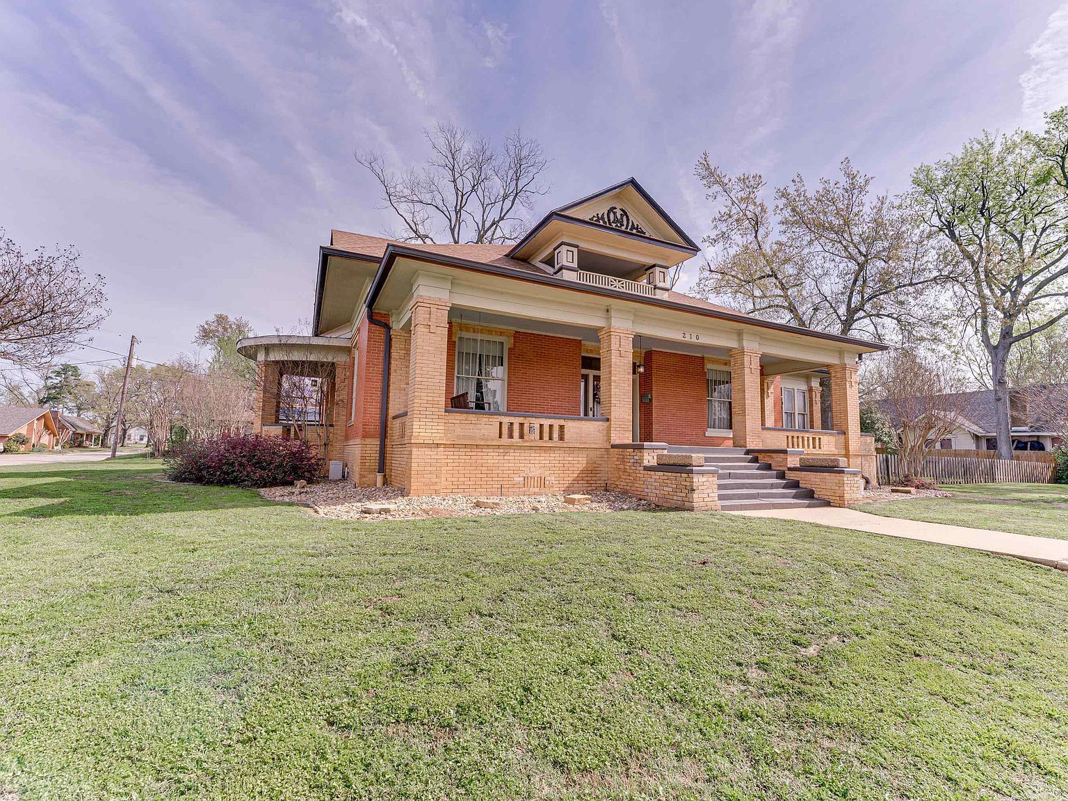 210 W Elm St Winnsboro, TX 75494 - Thumbnail 3