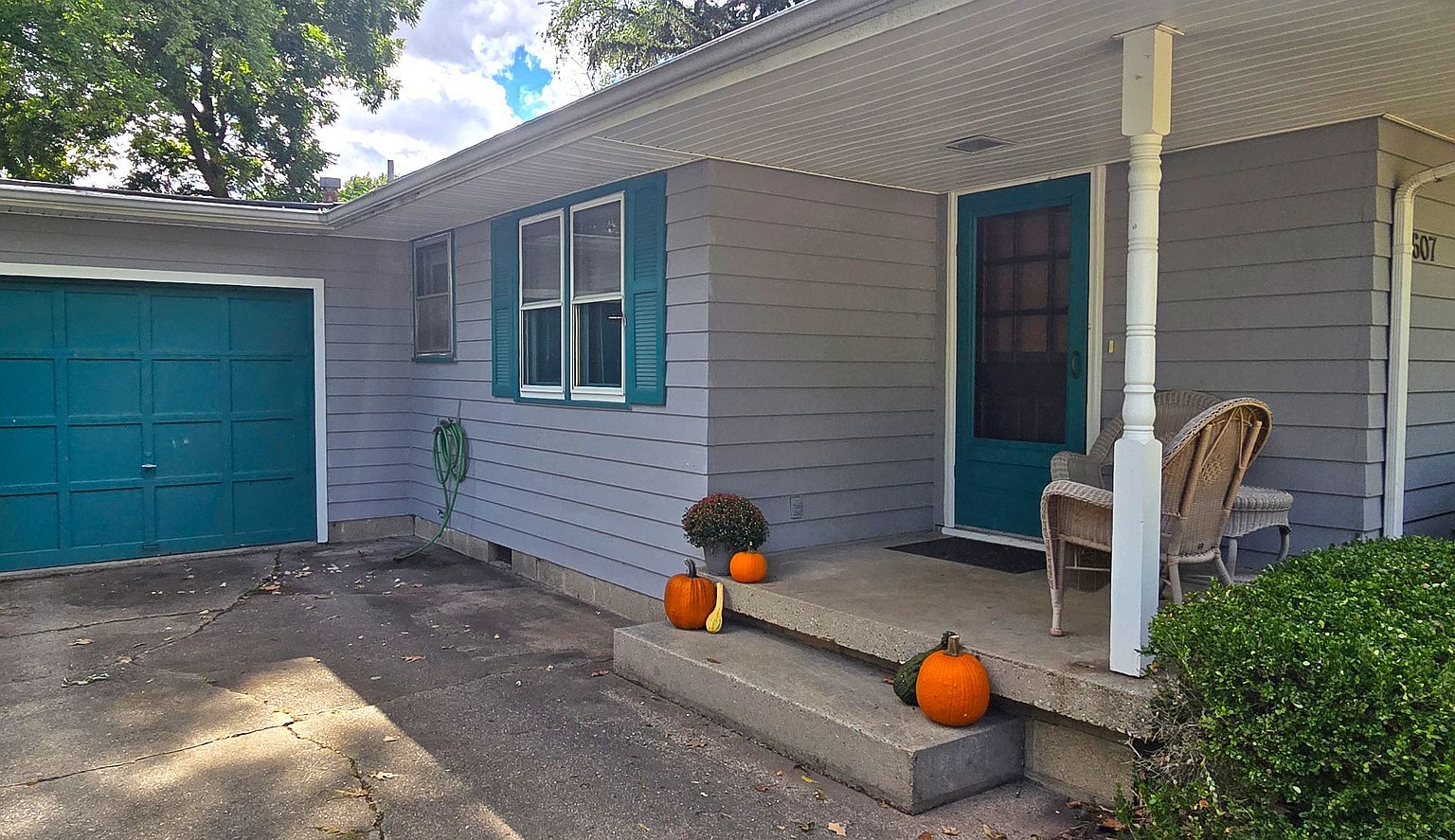 1607 W William St Champaign, IL 61821 - Thumbnail 3