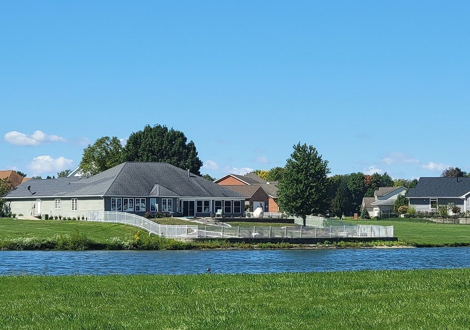 501 N Beacon Hill Cir LOT 403 Urbana, IL 61802 - Thumbnail 3