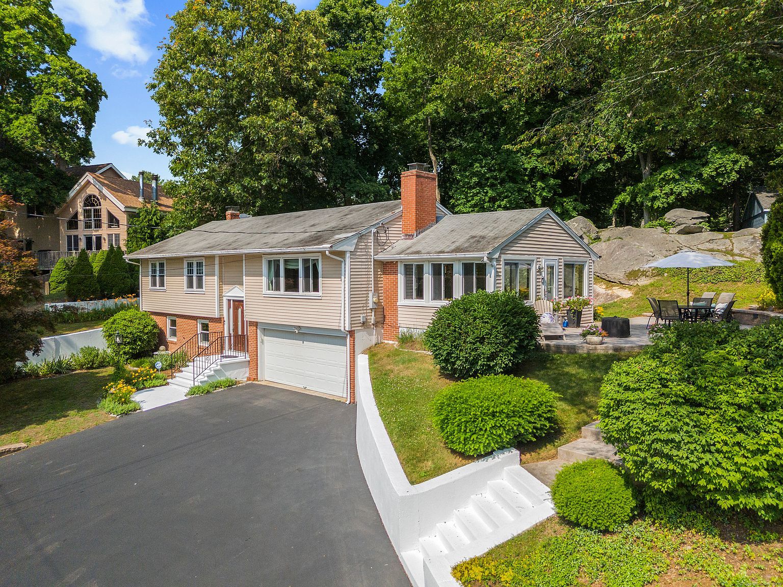 79 Fall Rd Guilford, CT 06437 - Thumbnail 3