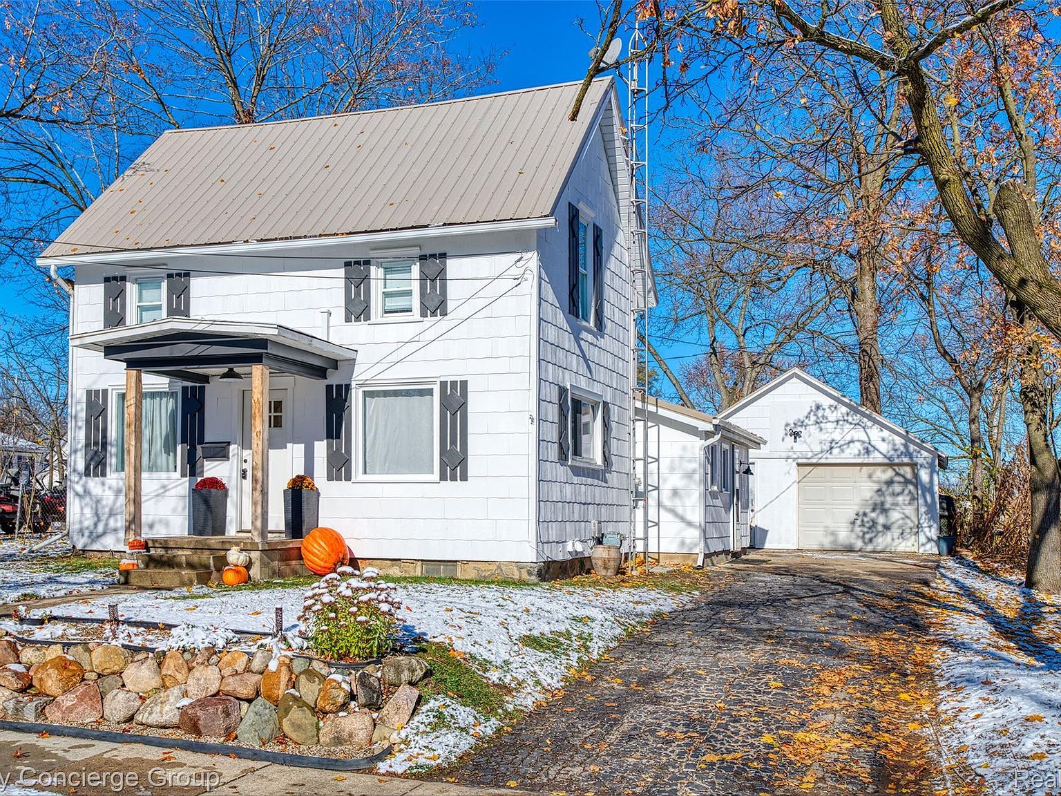 104 W John St Durand, MI 48429 - Thumbnail 3