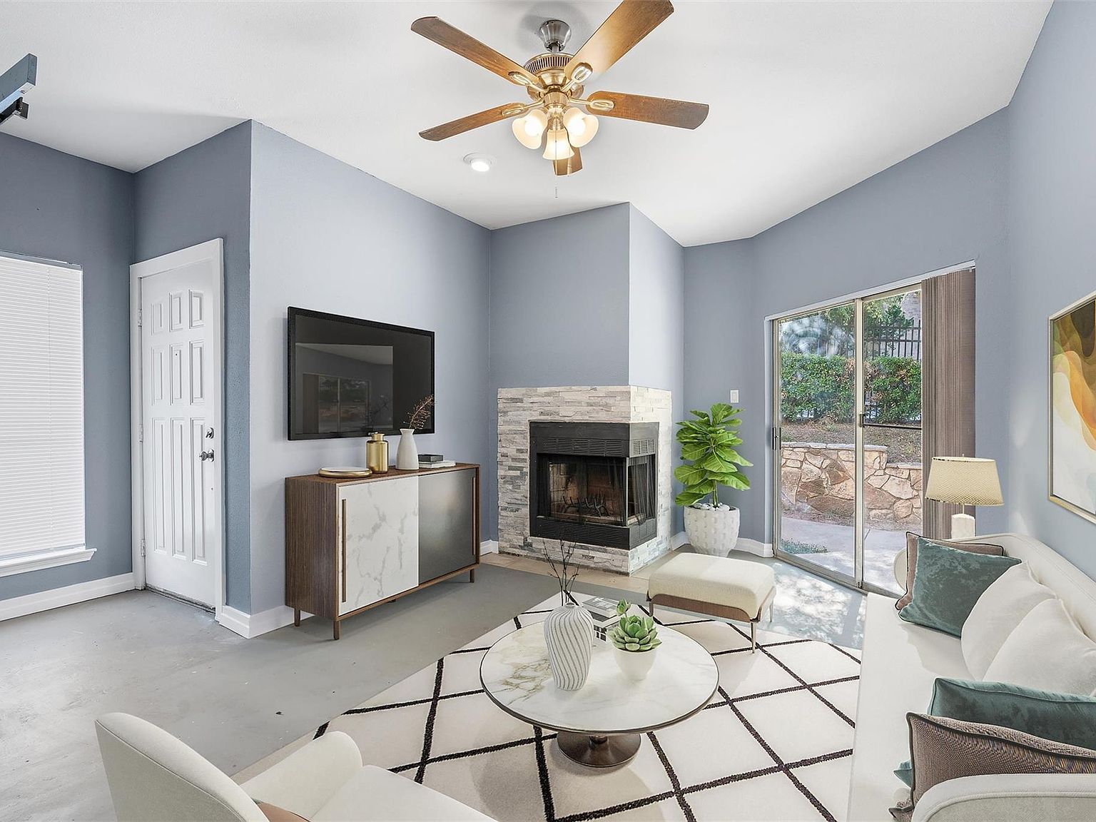 2450 Wickersham Ln APT 101 Austin, TX 78741 - Thumbnail 3