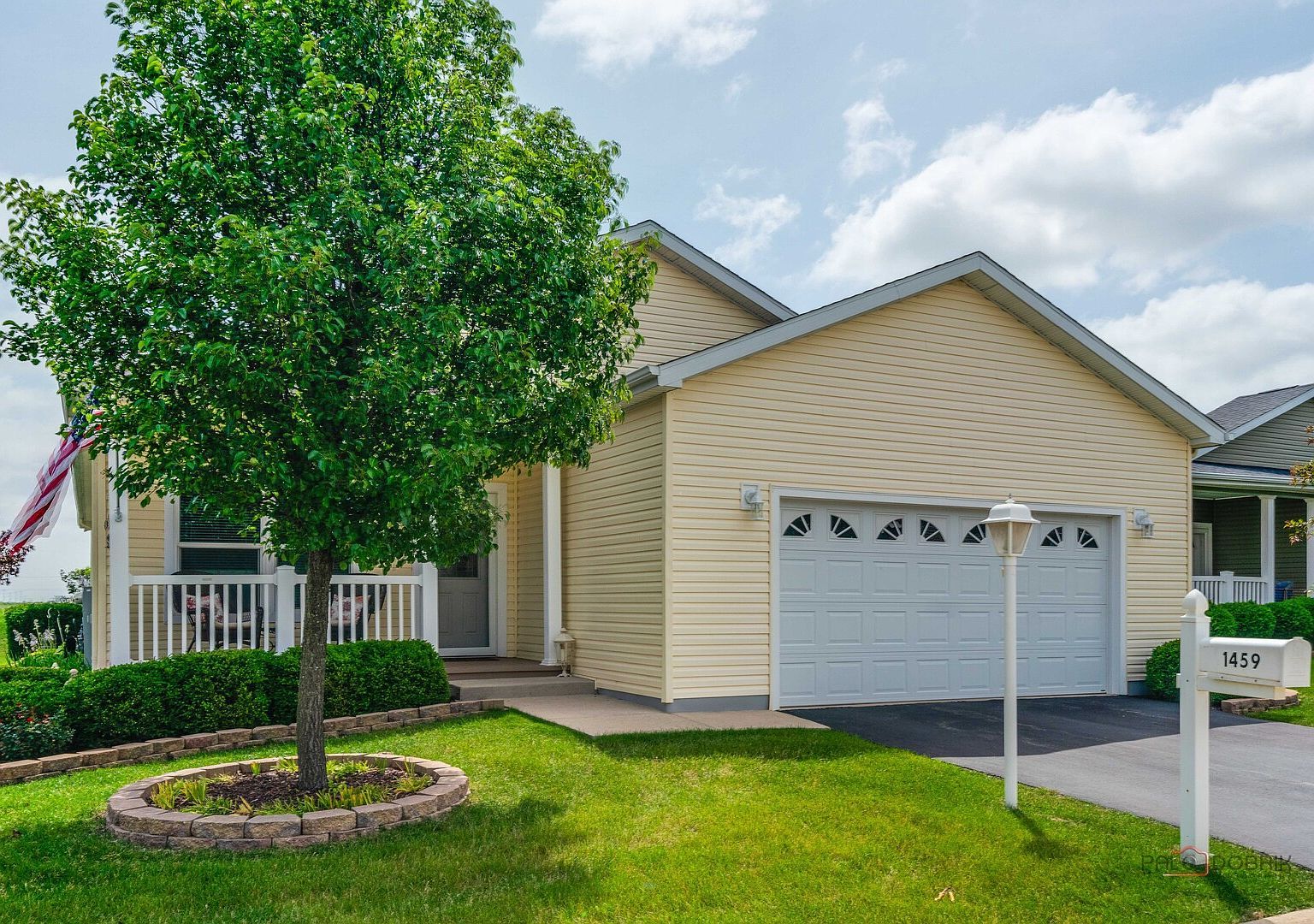 1459 Equestrian Dr Grayslake, IL 60030 - Thumbnail 3