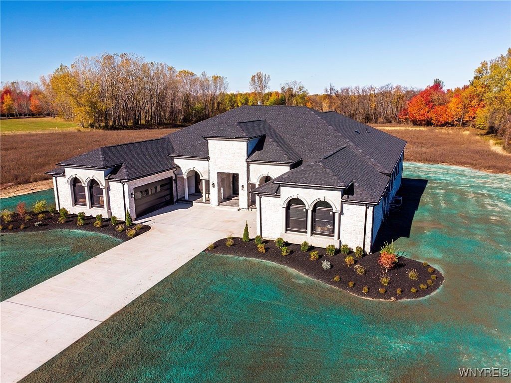 11168 Stage Rd Akron, NY 14001 - Thumbnail 3