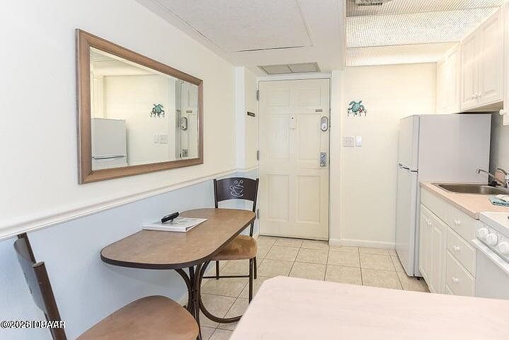 1575 Ocean Shore Blvd APT 304 Ormond Beach, FL 32176 - Thumbnail 3