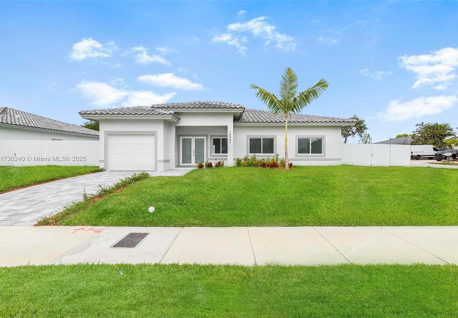 12901 SW 266th Ter Homestead, FL 33032 - Thumbnail 3