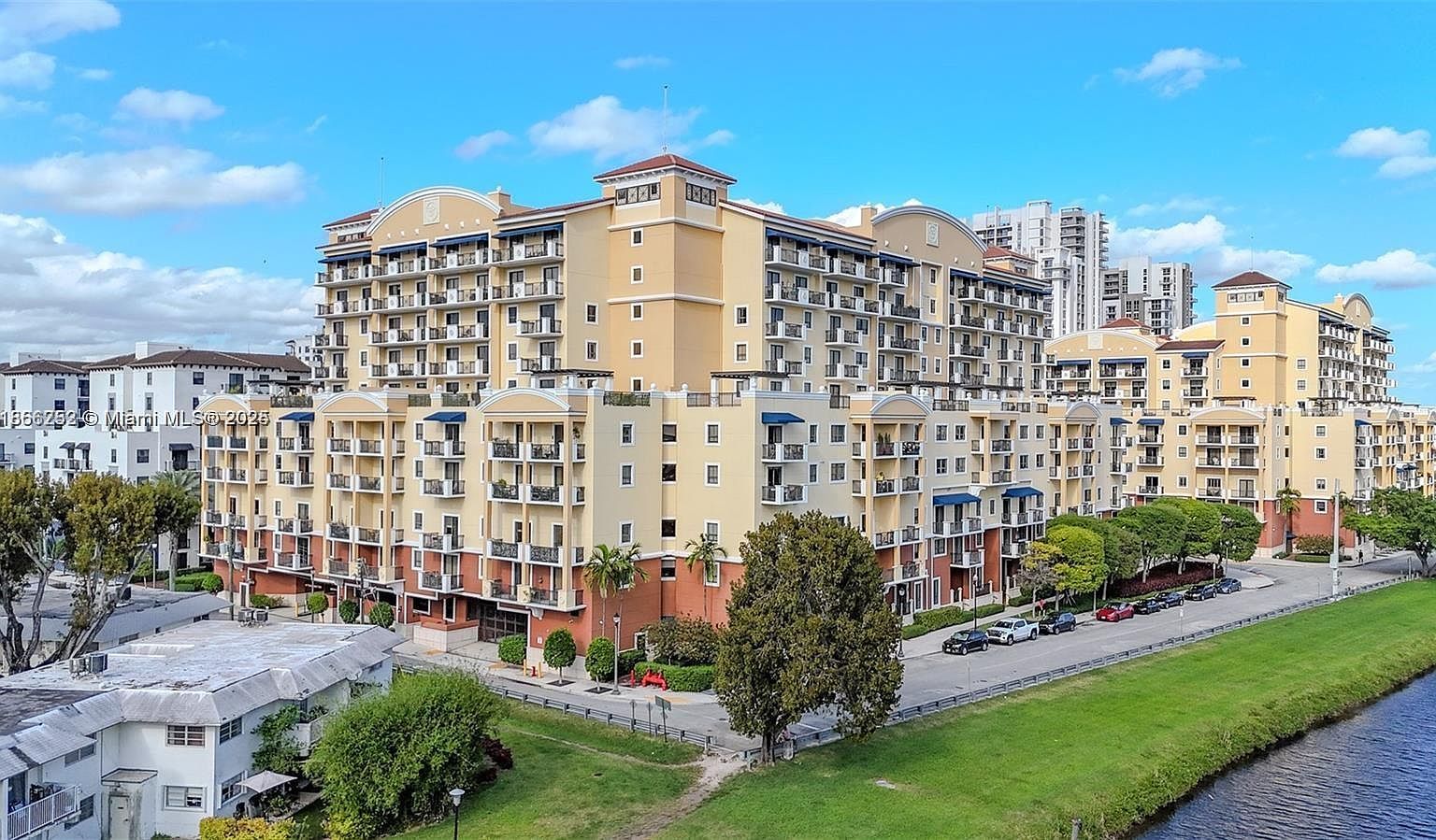 8395 SW 73rd Ave APT 509 Miami, FL 33143 - Thumbnail 3