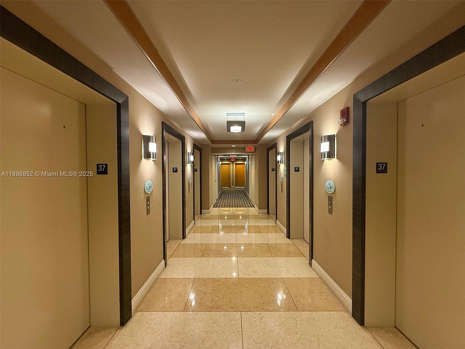 244 Biscayne Blvd APT 3708 Miami, FL 33132 - Thumbnail 3