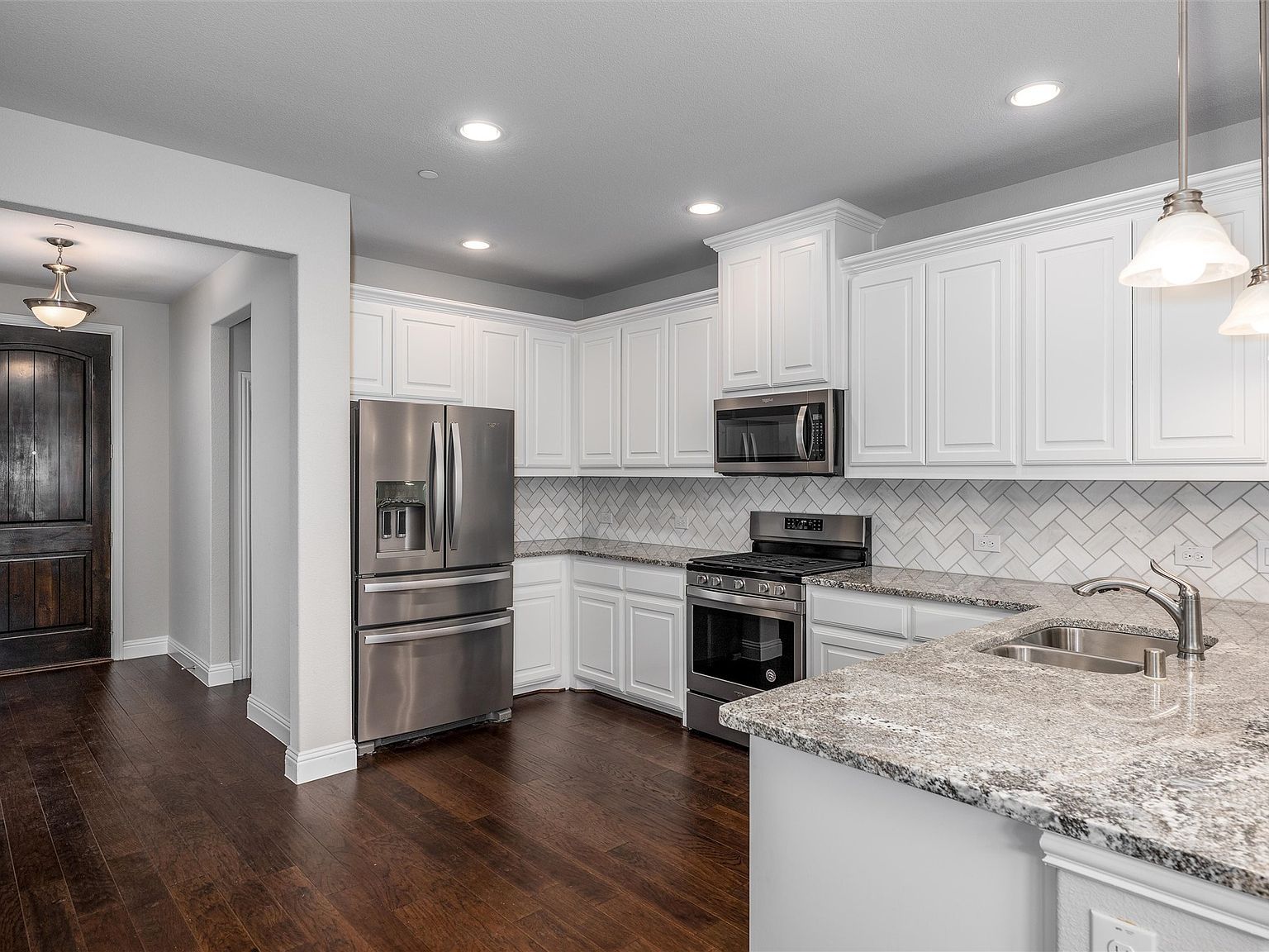 329 Carnaby Ct McKinney, TX 75072 - Thumbnail 3