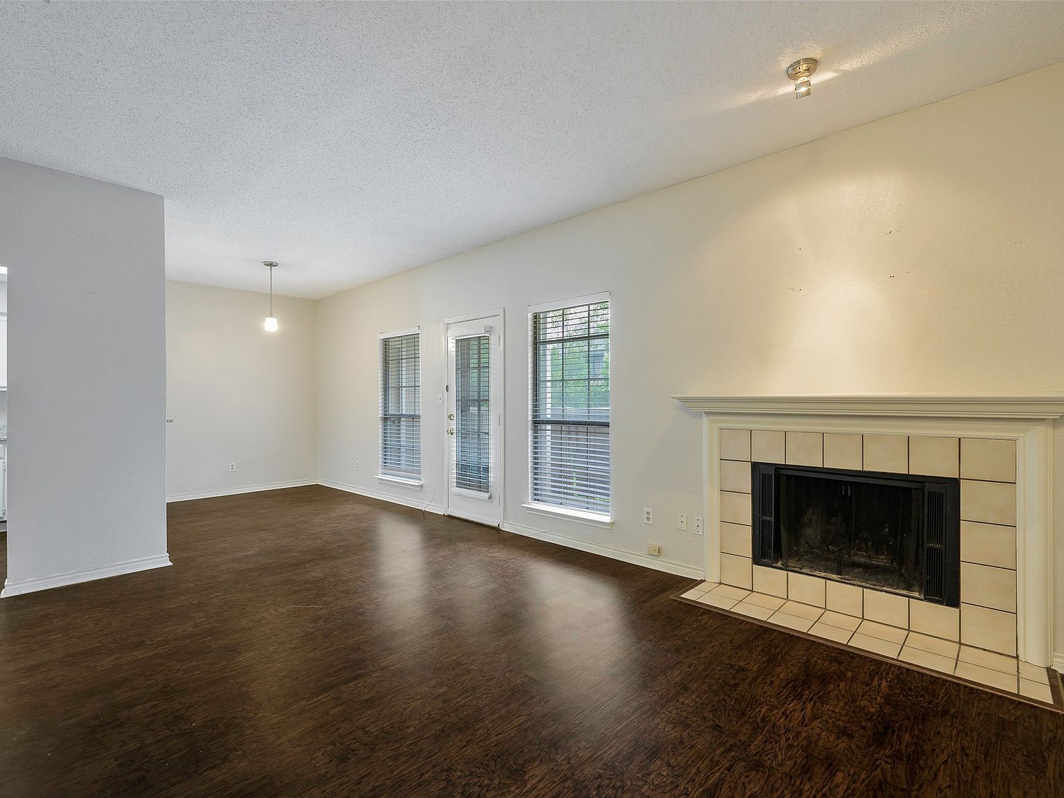 8600 Coppertowne Ln Dallas, TX 75243 - Thumbnail 3