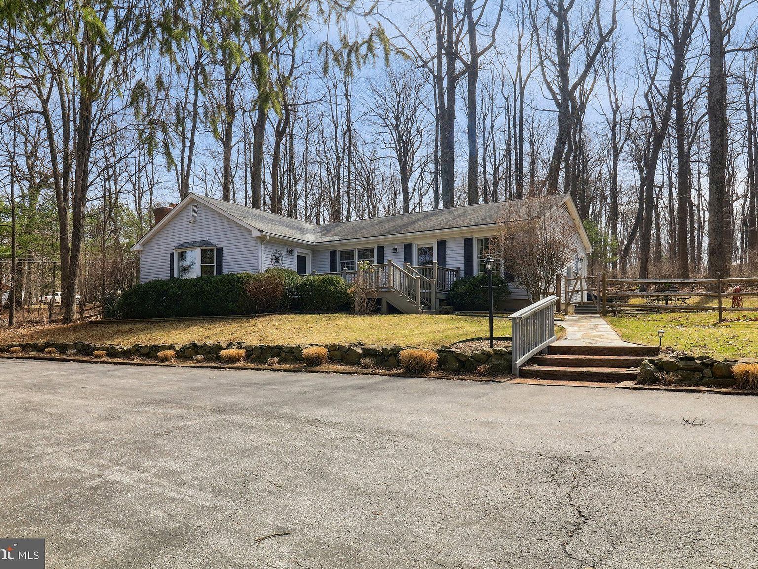 32651 Mount Weather Rd Bluemont, VA 20135 - Thumbnail 3