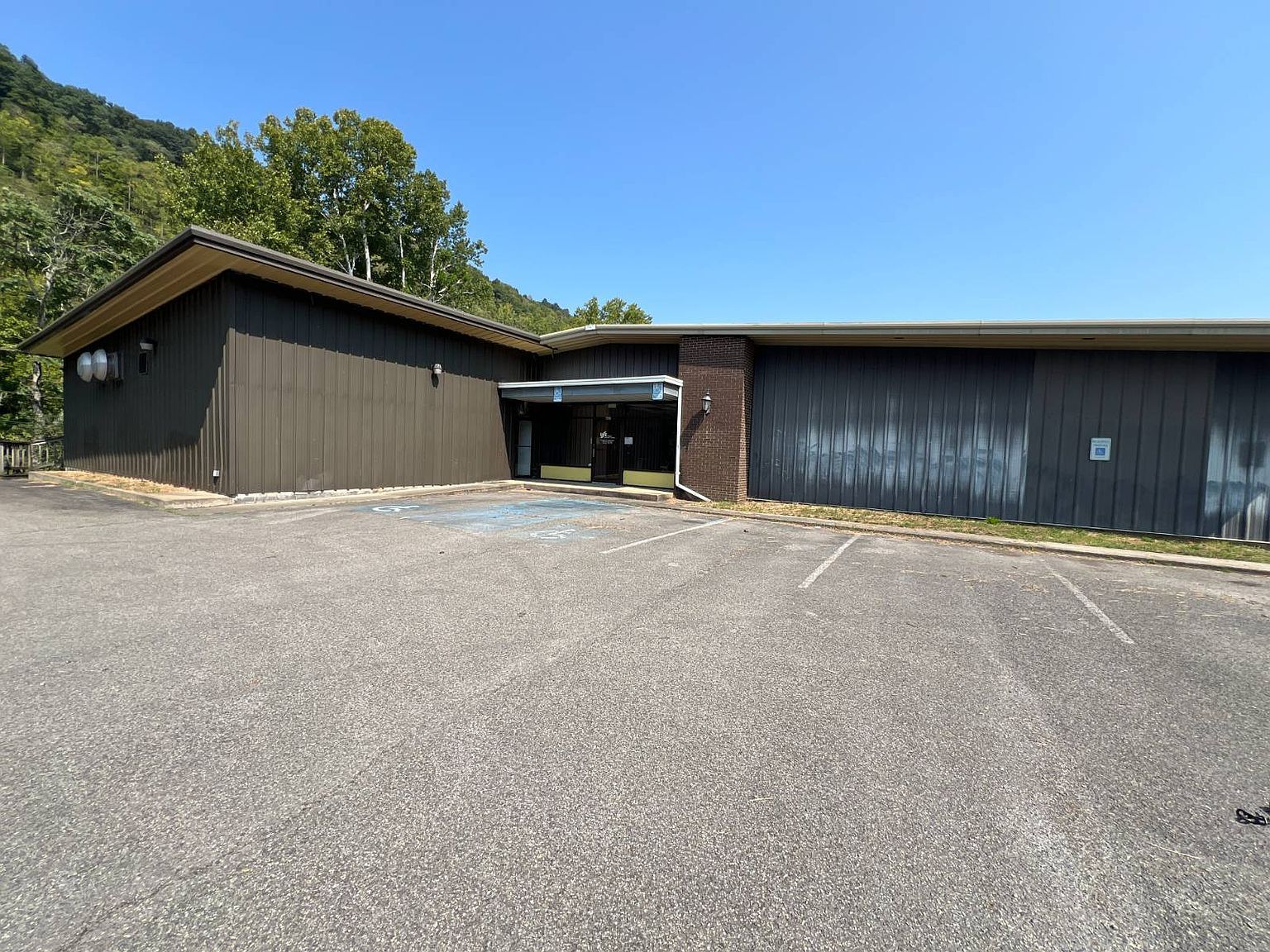 10 Summit Center Cir Sutton, WV 26601 - Thumbnail 3