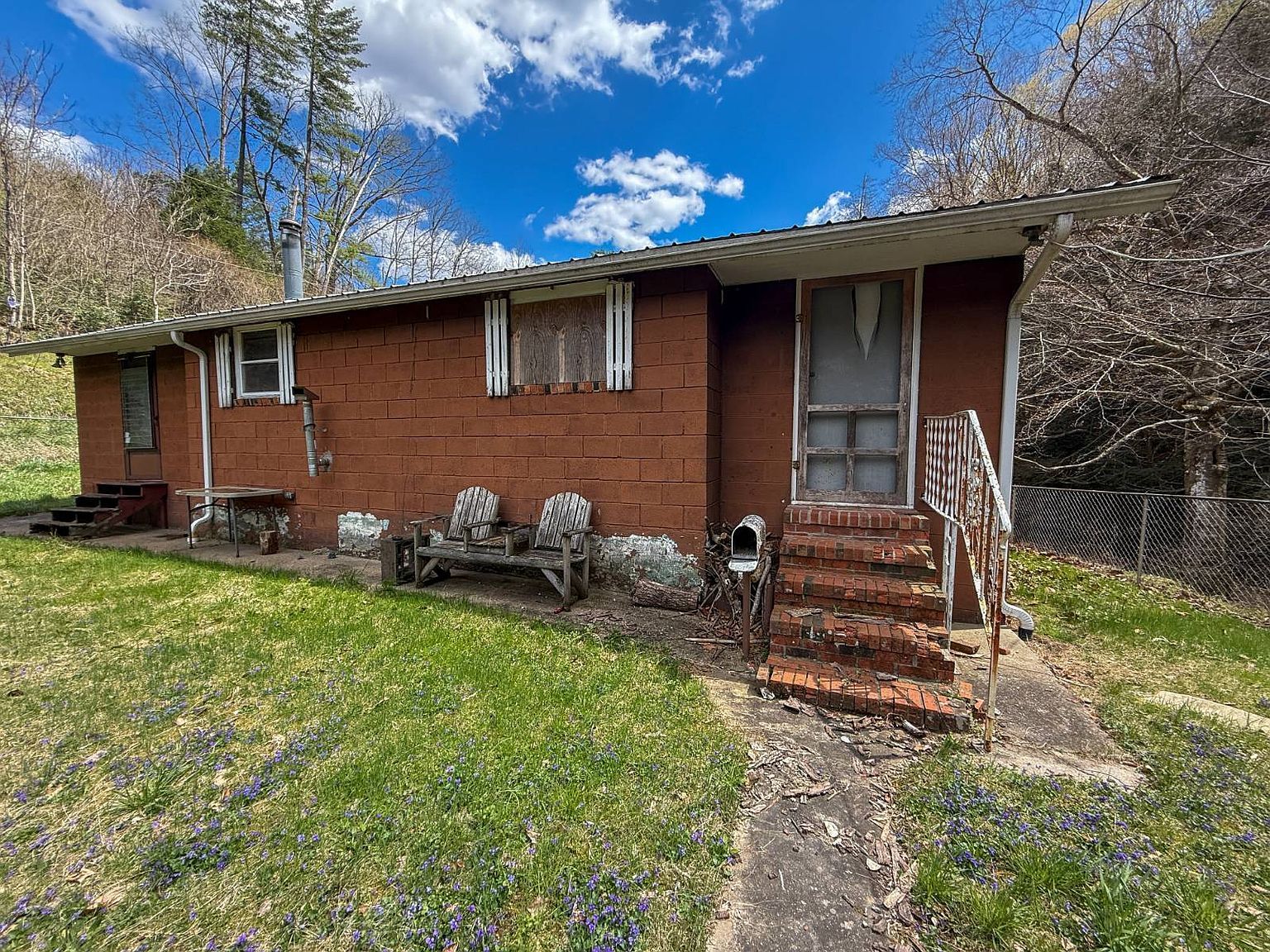 229 Groves Rd Duck, WV 25063 - Thumbnail 3