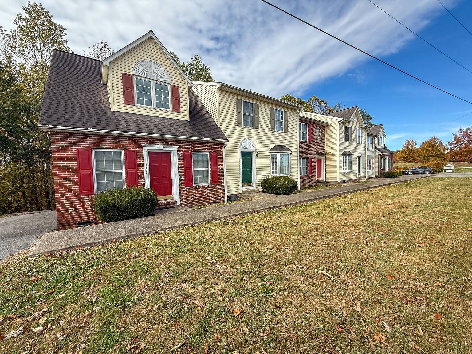 746 Days Dr #4 Sutton, WV 26601 - Thumbnail 3