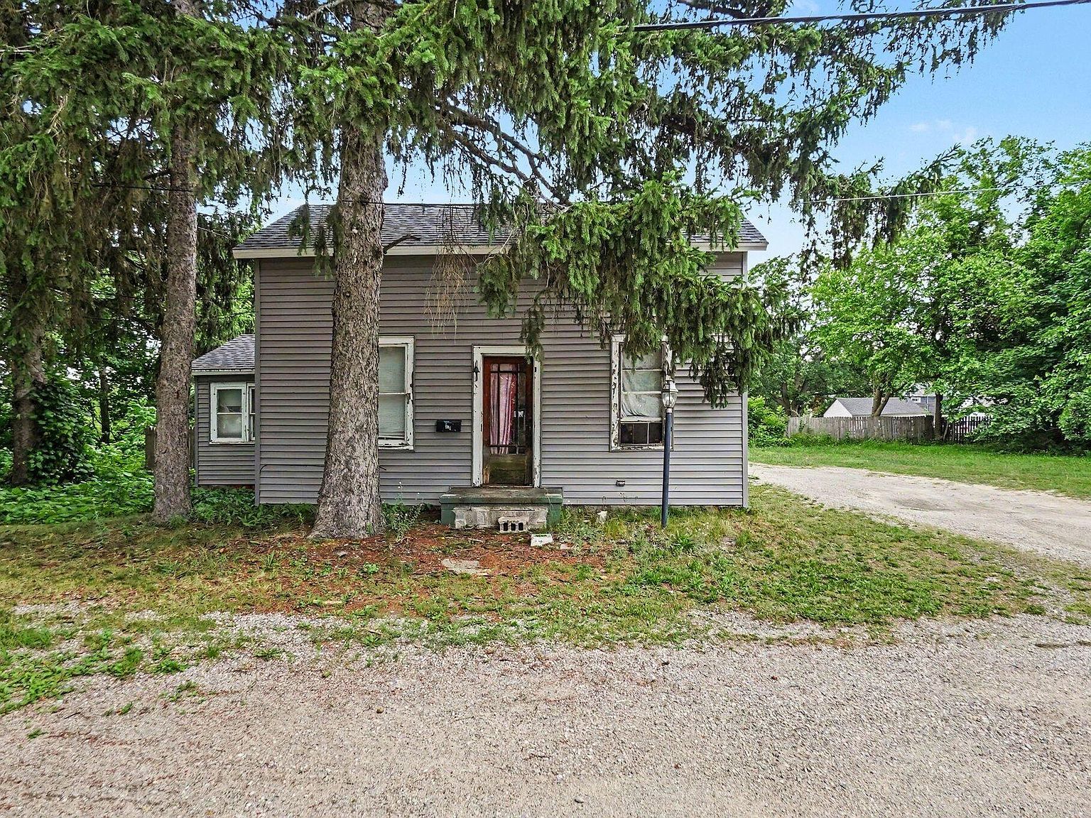 760 Scott St Muskegon, MI 49442 - Thumbnail 3