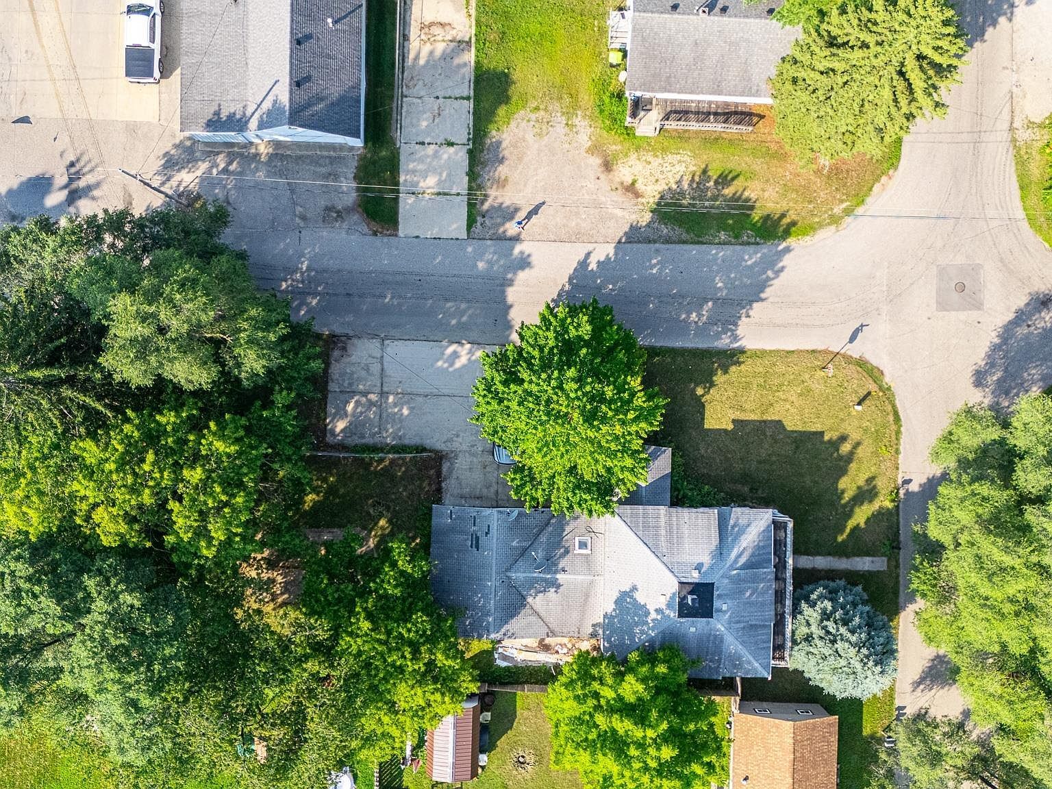 210 Cherry St Harrison, MI 48625 - Thumbnail 3