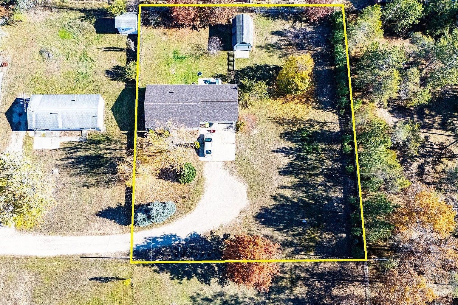 1160 Roberts Dr Saint Helen, MI 48656 - Thumbnail 3