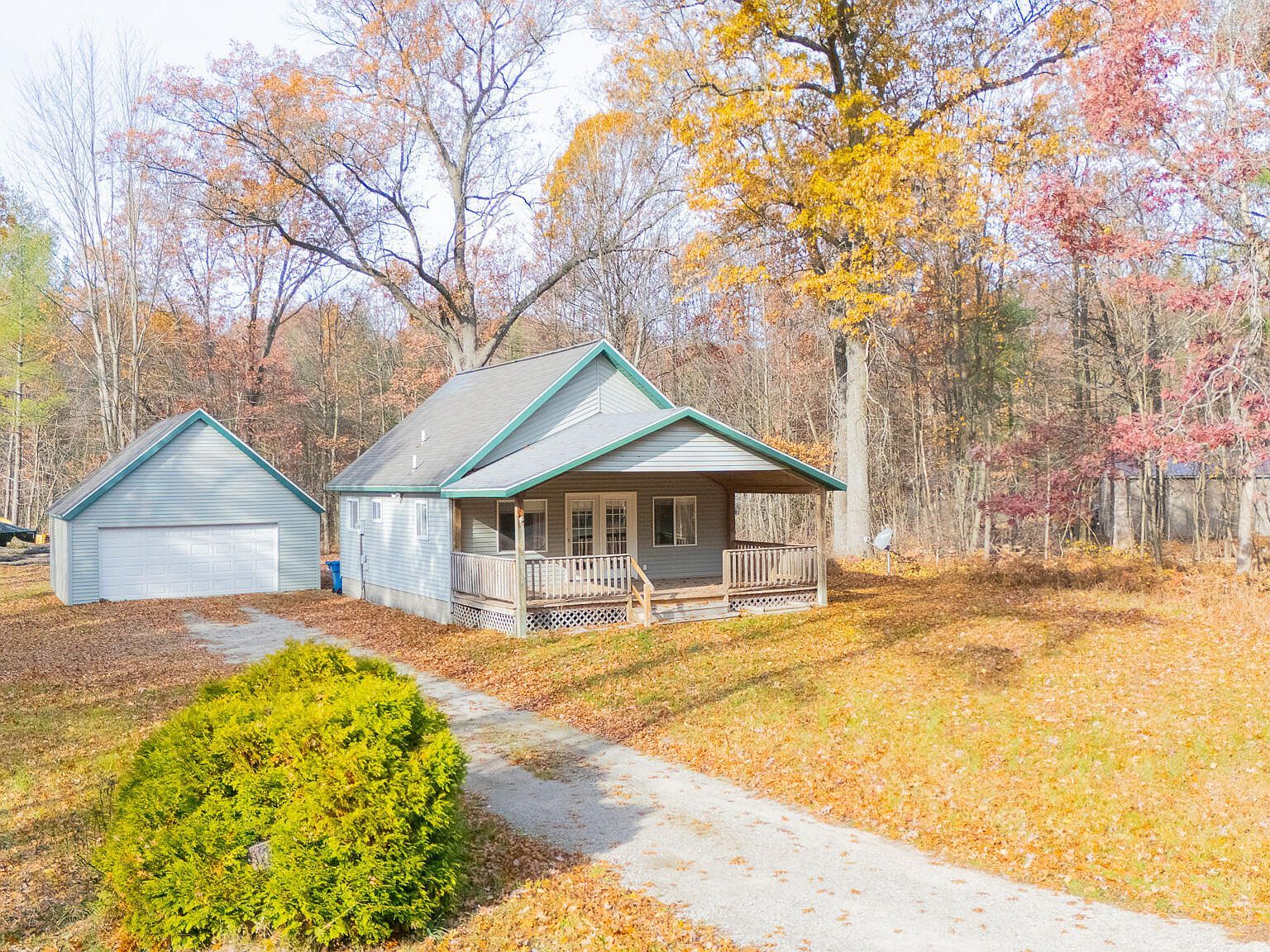 3610 Tower Hill Rd Houghton Lake, MI 48629 - Thumbnail 3