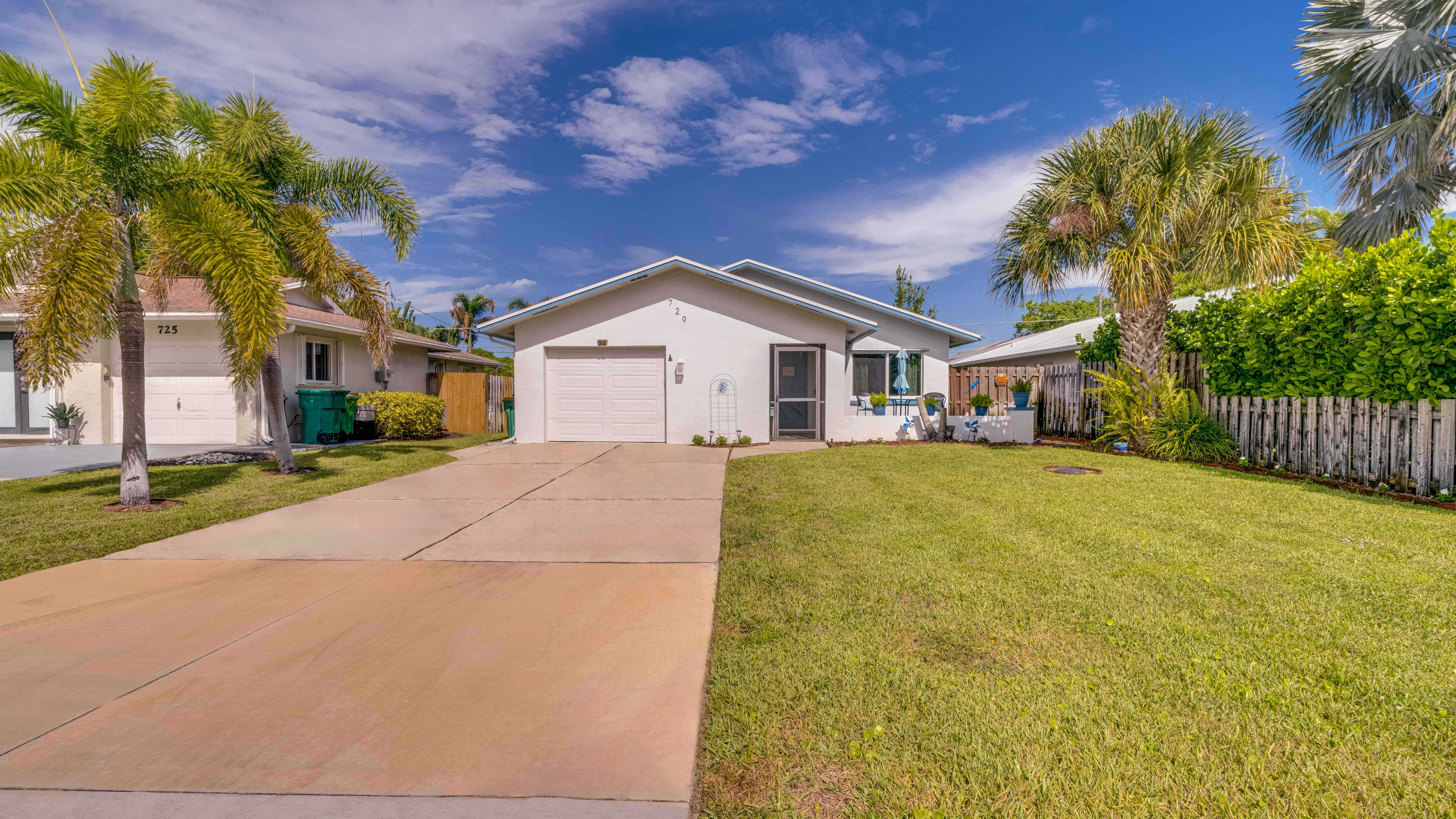 729 105th Avenue North, Naples, FL, USA, 34108 - Thumbnail 3