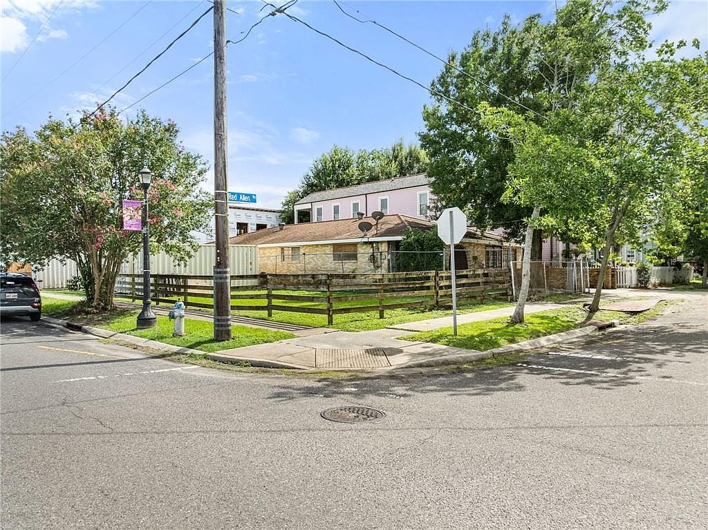 341 Red Allen Way New Orleans, LA 70114 - Thumbnail 3