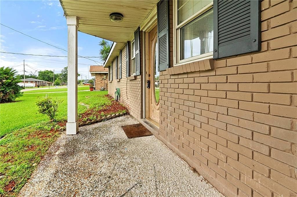 107 Nu St Belle Chasse, LA 70037 - Thumbnail 3