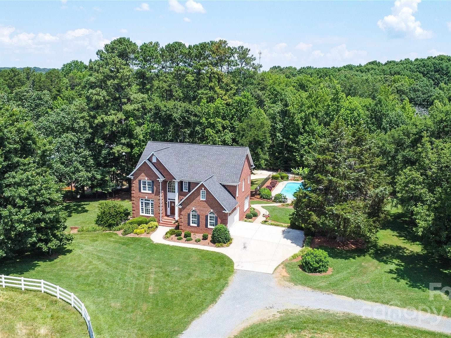 5610 Golden Pond Dr Indian Trail, NC 28079 - Thumbnail 3