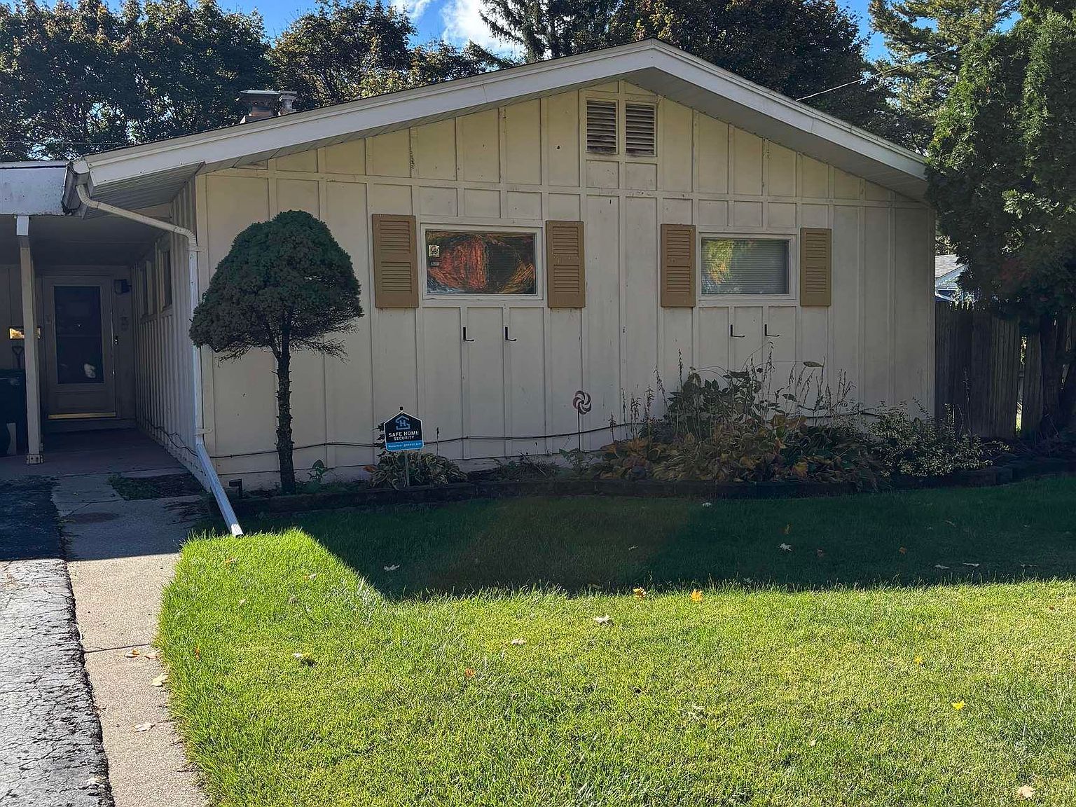 1727 Briarwood Dr Flint, MI 48507 - Thumbnail 3