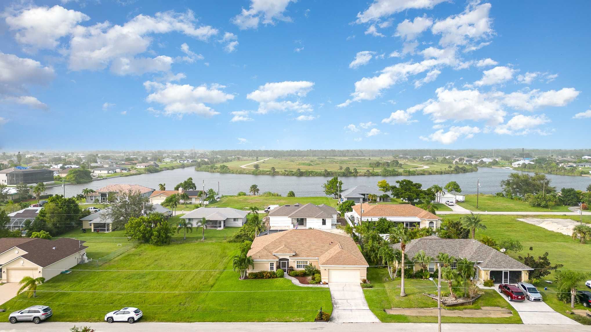 1109 NE 19th St, Cape Coral, FL 33909, USA - Thumbnail 3