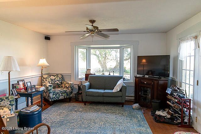 370 Thornton Rd Hanover, IN 47243 - Thumbnail 3