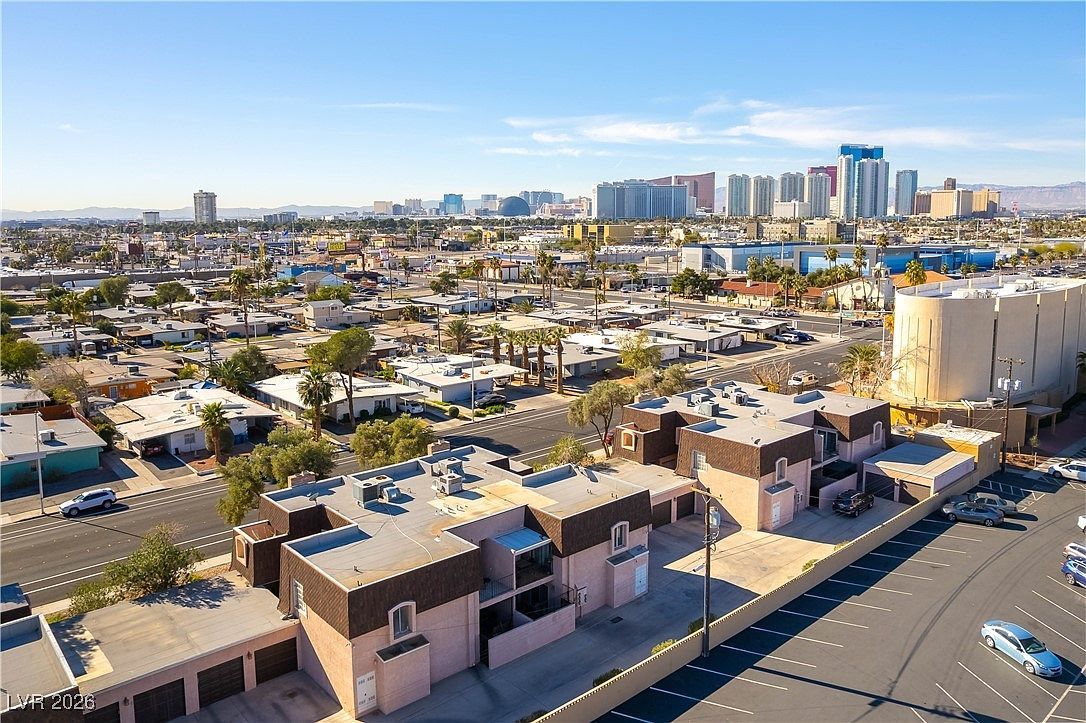 1301 E Saint Louis Ave #C Las Vegas, NV 89104 - Thumbnail 3