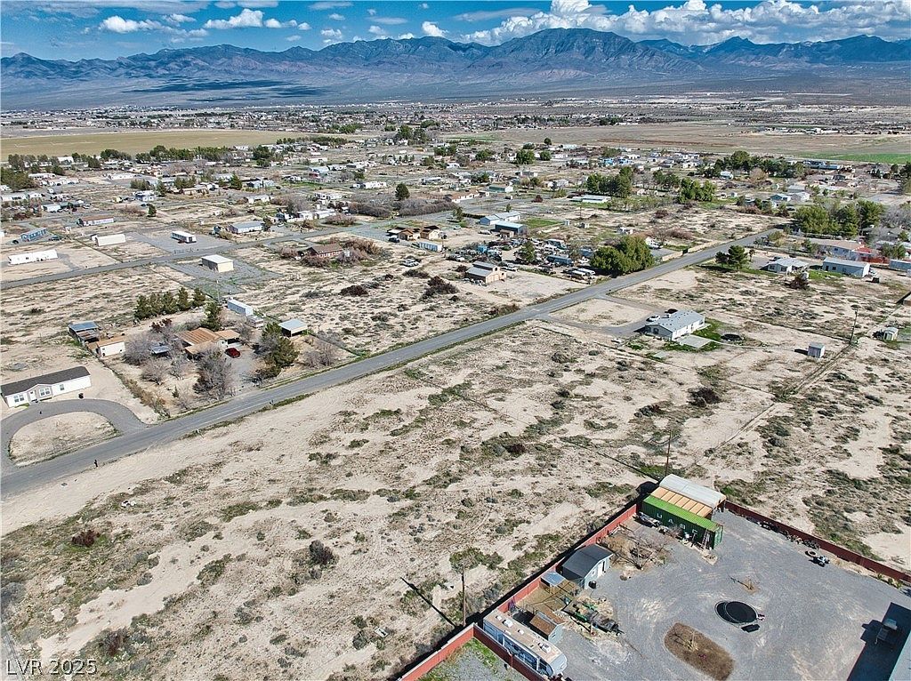 951 W Betty Ave Pahrump, NV 89060 - Thumbnail 3