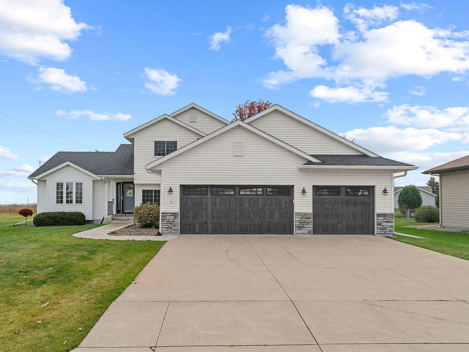 2595 Fox Hollow Ln Owatonna, MN 55060 - Thumbnail 3