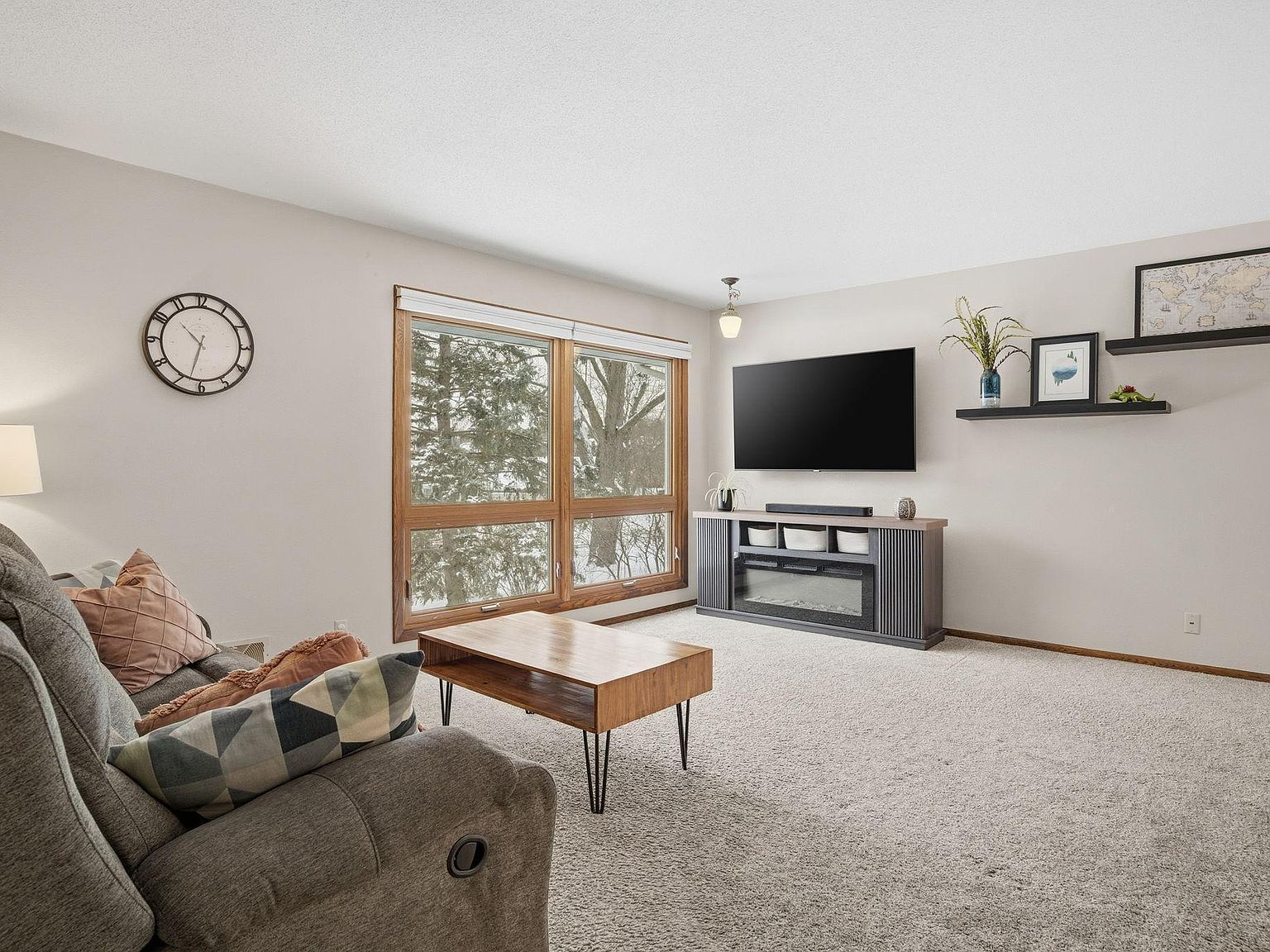 6170 Carleda Way Inver Grove Heights, MN 55076 - Thumbnail 3