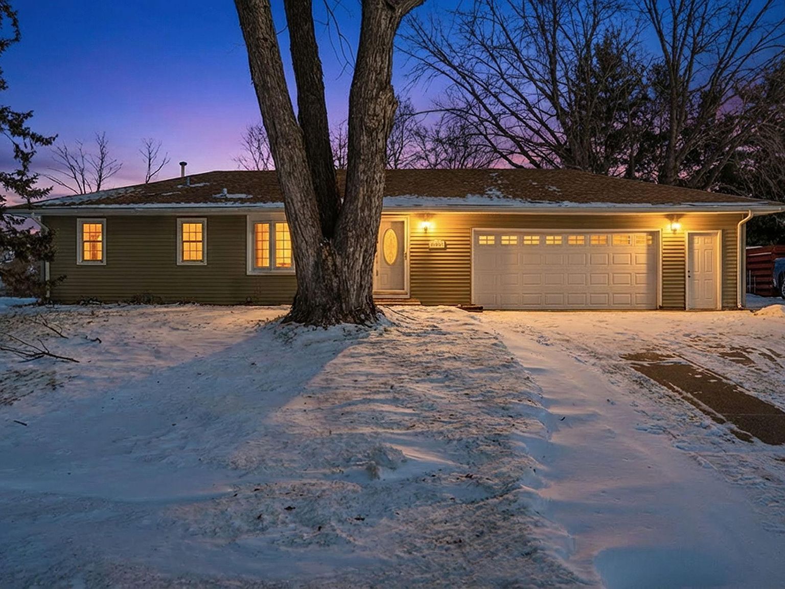 10409 Zion St NW Coon Rapids, MN 55433 - Thumbnail 3