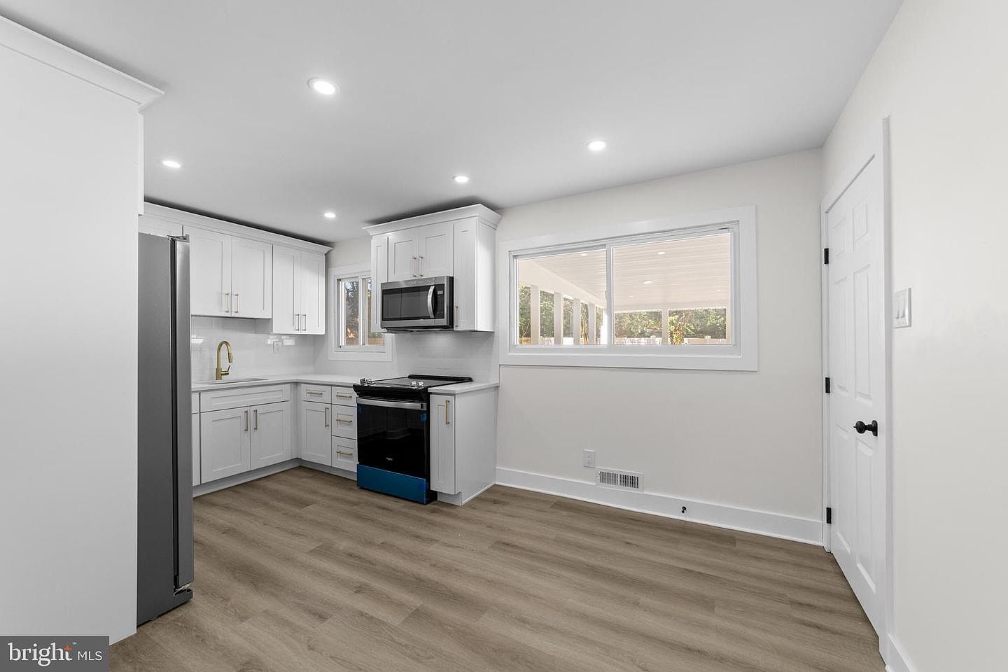 100 Colwick Dr Somers Point, NJ 08244 - Thumbnail 3