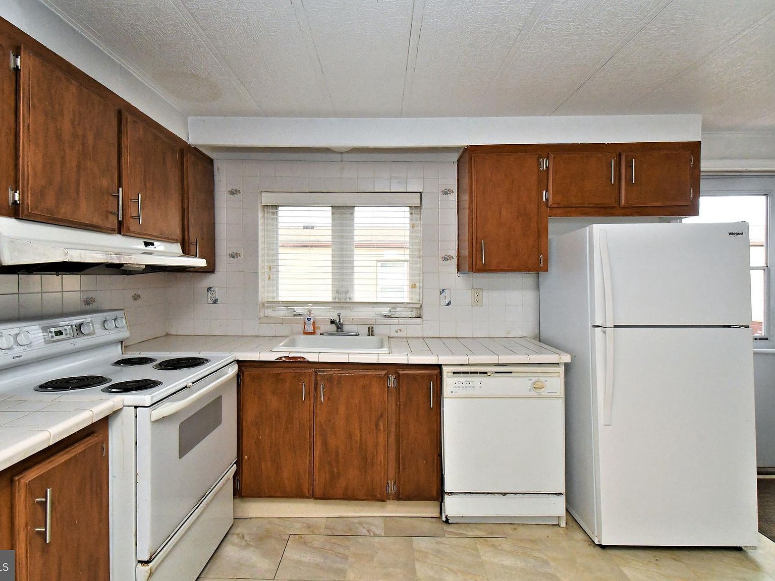 177 Bent Pine Hl North Wales, PA 19454 - Thumbnail 3