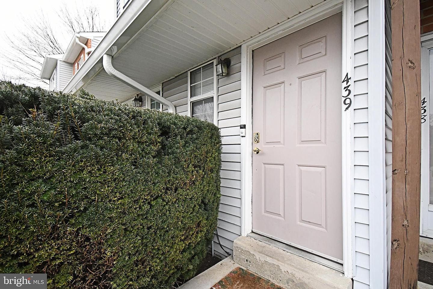 439 Wendover Dr Norristown, PA 19403 - Thumbnail 3