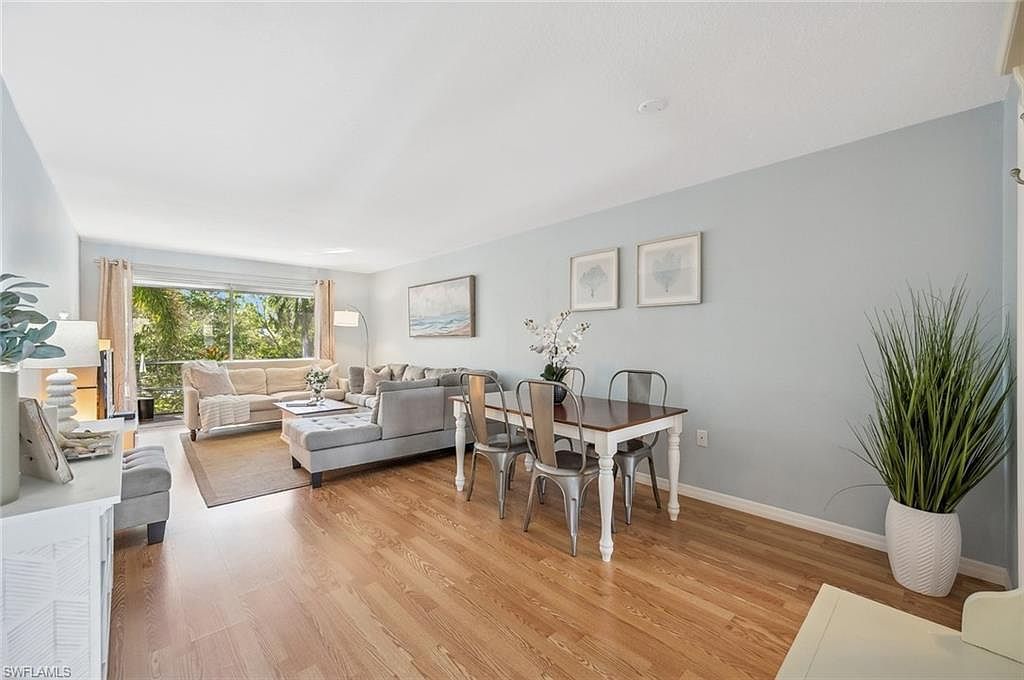 72 7th St S APT 305 Naples, FL 34102 - Thumbnail 3