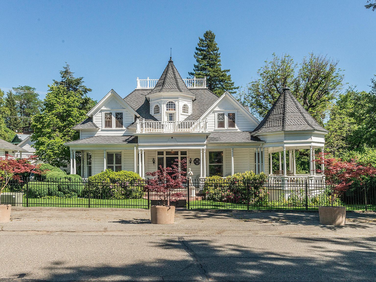 62 Court St Weaverville, CA 96093 - Thumbnail 3