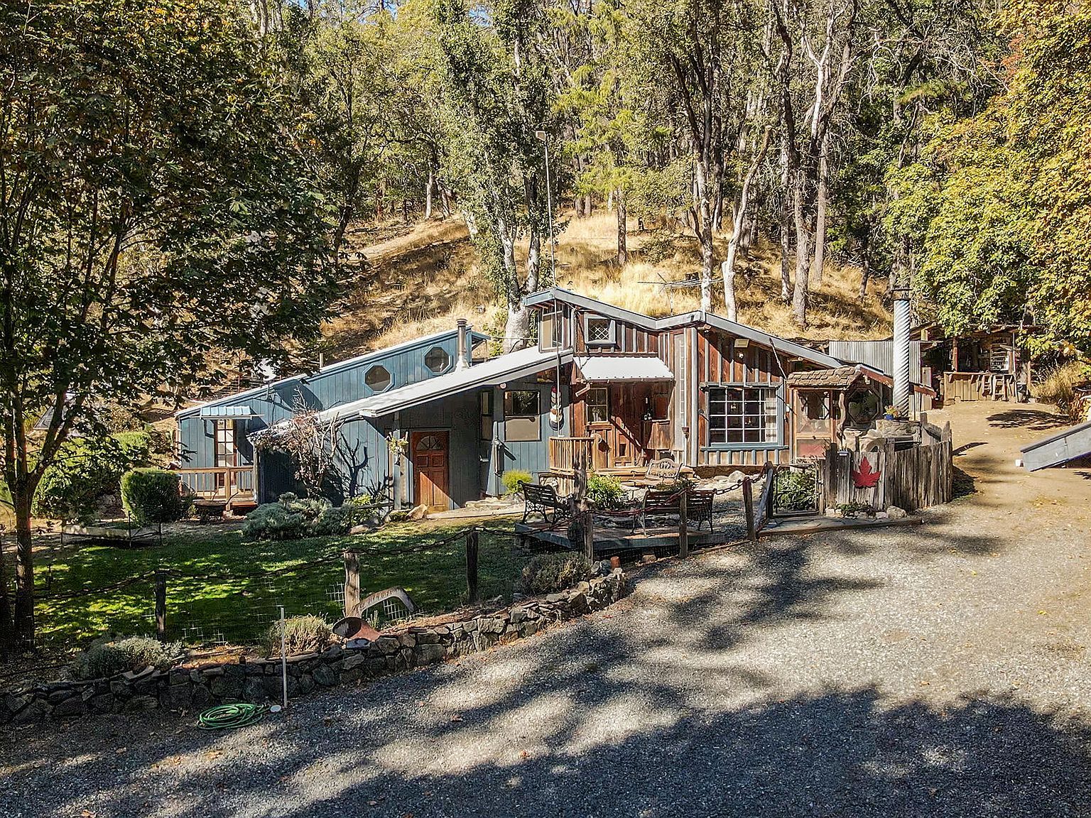 751 Mule Gulch Rd Douglas City, CA 96024 - Thumbnail 3