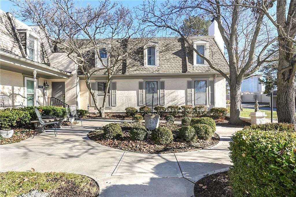 6708 W 109th St APT E Overland Park, KS 66211 - Thumbnail 3