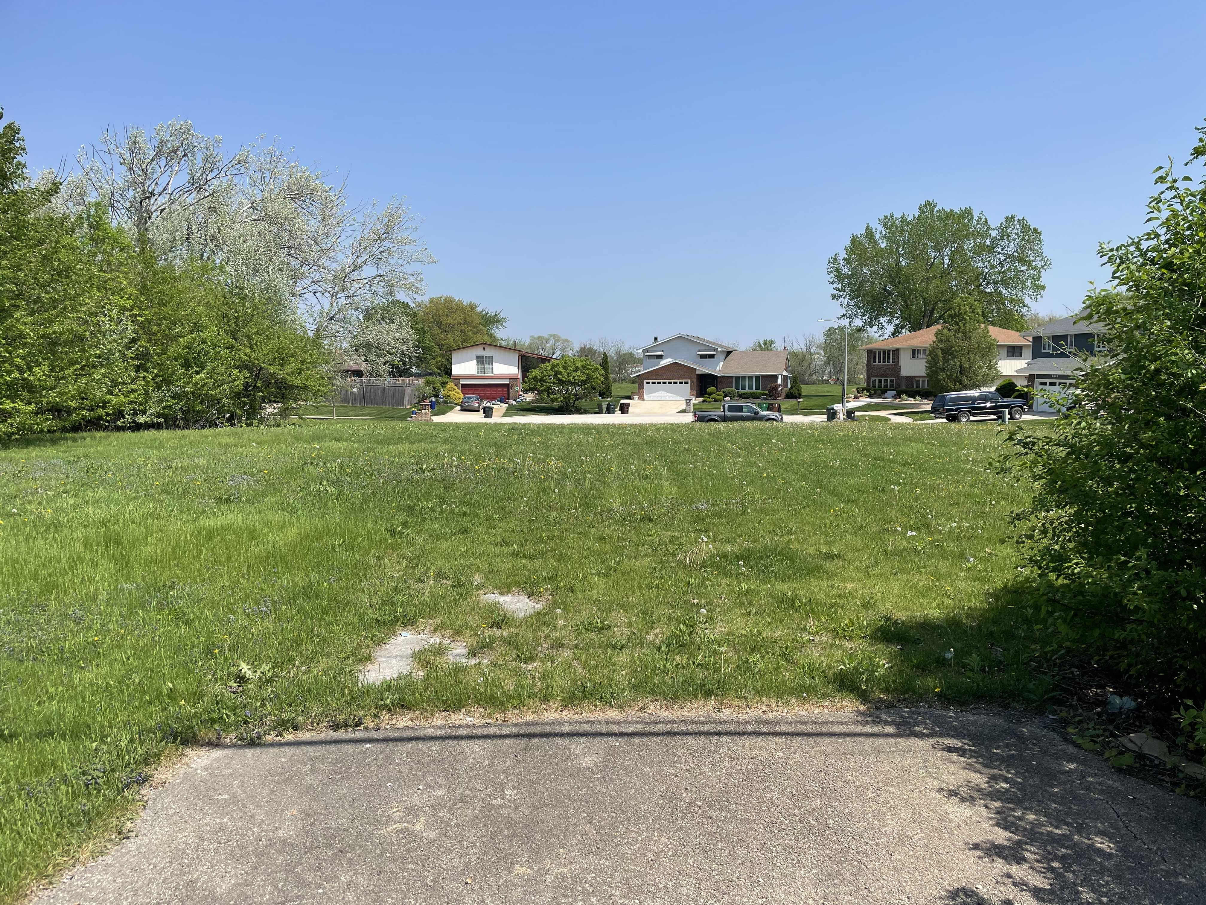 8445 West 170th Place, Tinley Park, IL, USA, 60487 - Thumbnail 3