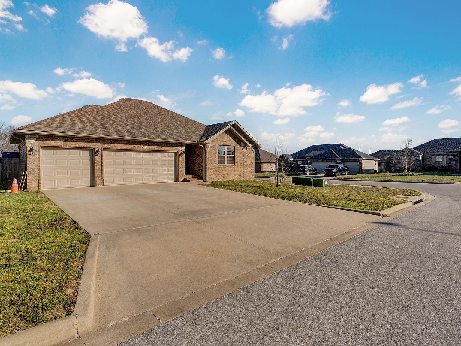 1180 N Cardinal Ave Republic, MO 65738 - Thumbnail 3