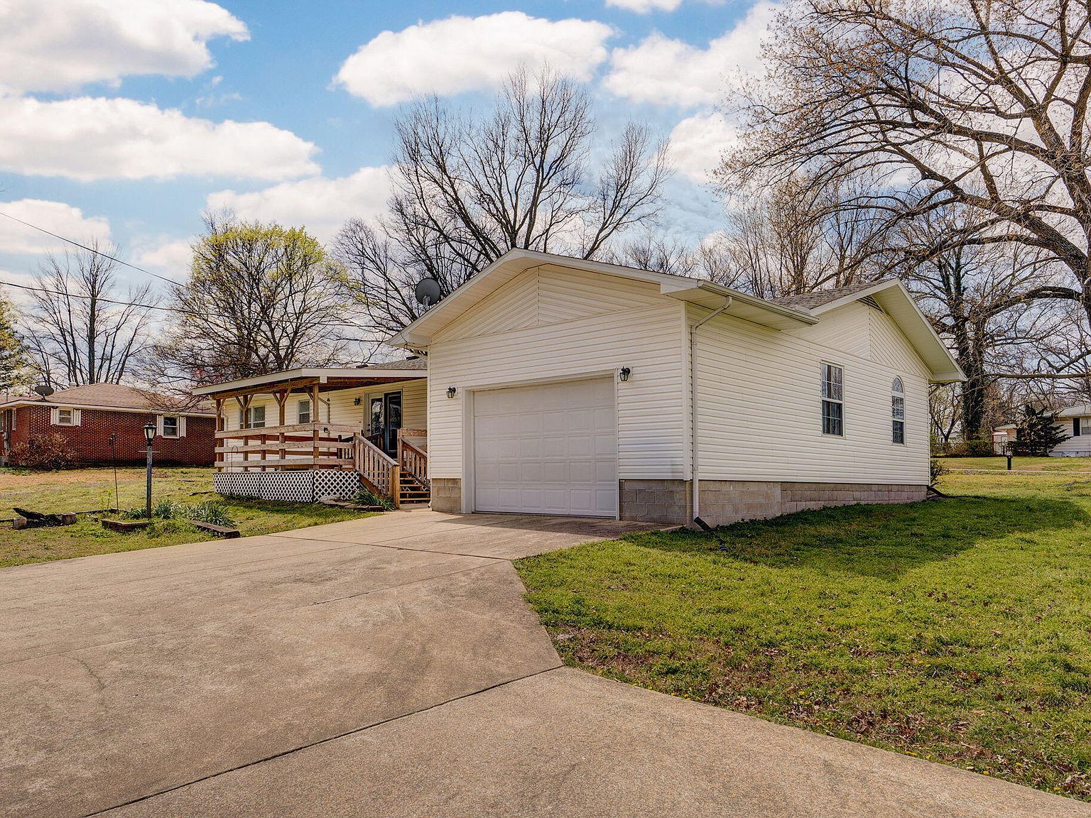 504 Garfield St Greenfield, MO 65661 - Thumbnail 3