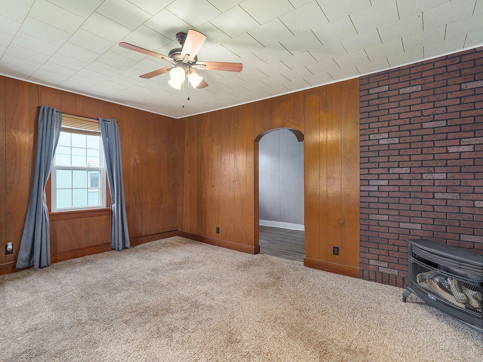 1214 S Market St Mount Vernon, MO 65712 - Thumbnail 3