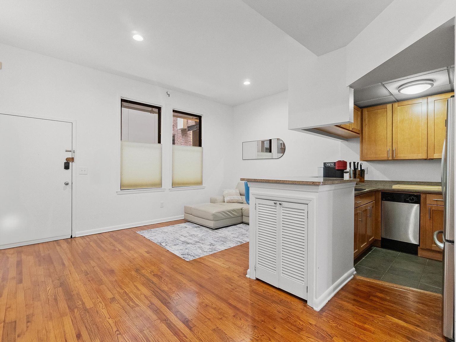 187 Wayne St APT 207C Jersey City, NJ 07302 - Thumbnail 3