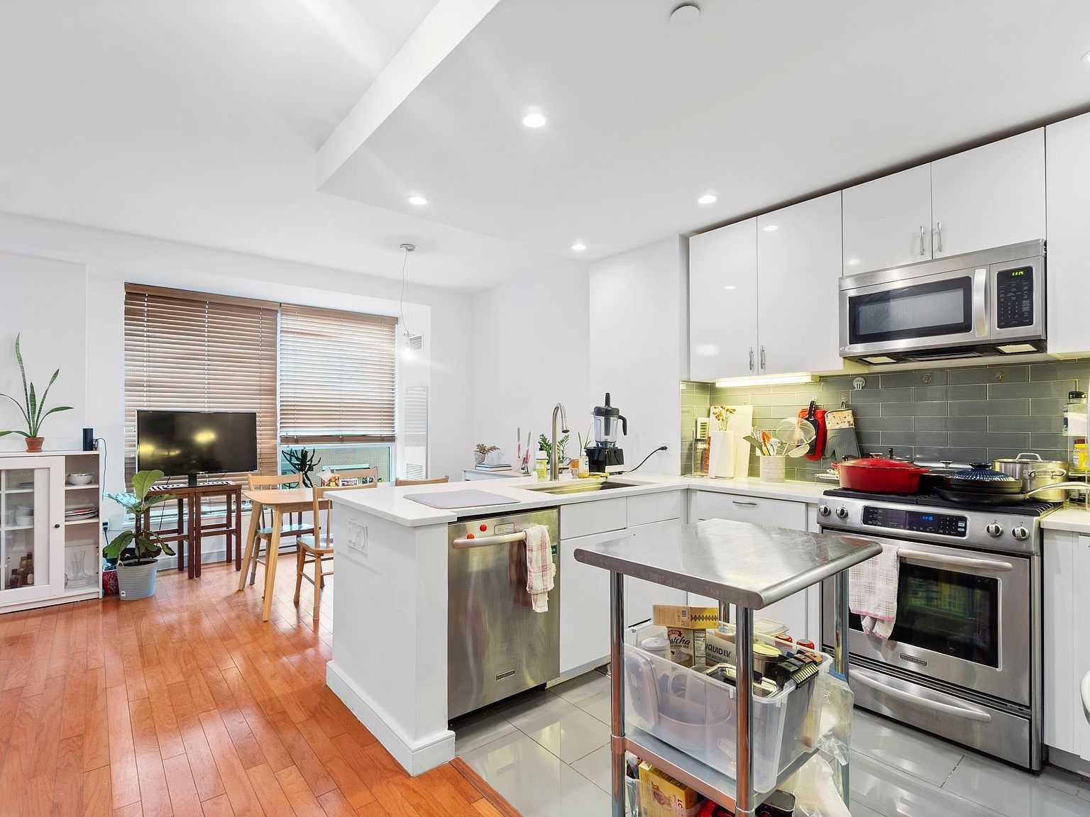 1 Shore Ln #619 Jersey City, NJ 07302 - Thumbnail 3