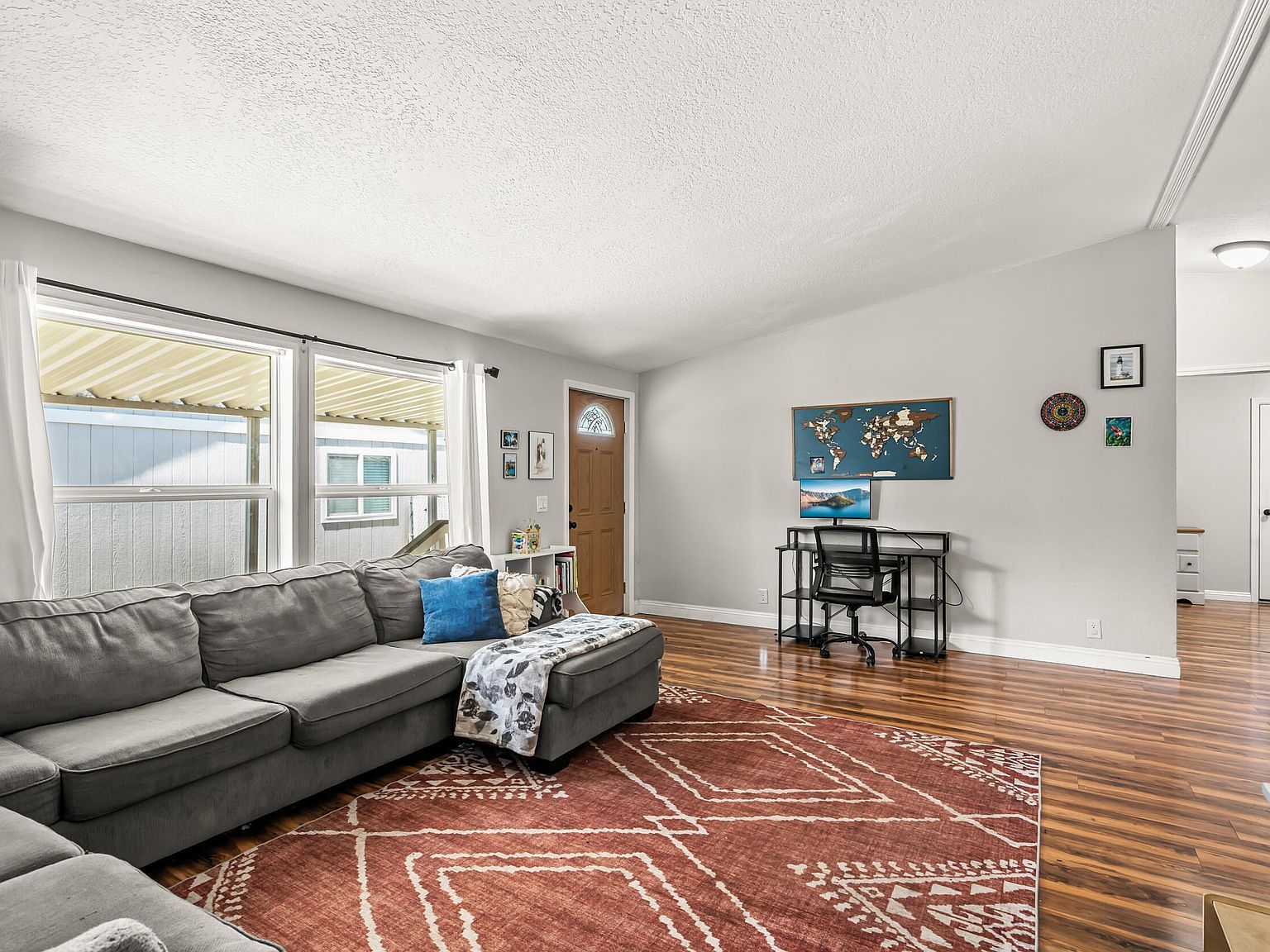 633 E Archwood Dr UNIT 131 Eagle Point, OR 97524 - Thumbnail 3