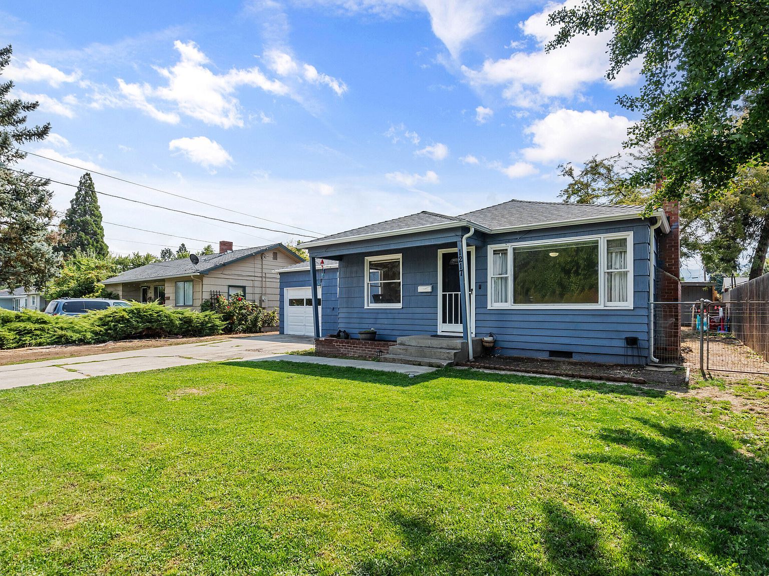 1217 Murray Ave Medford, OR 97501 - Thumbnail 3