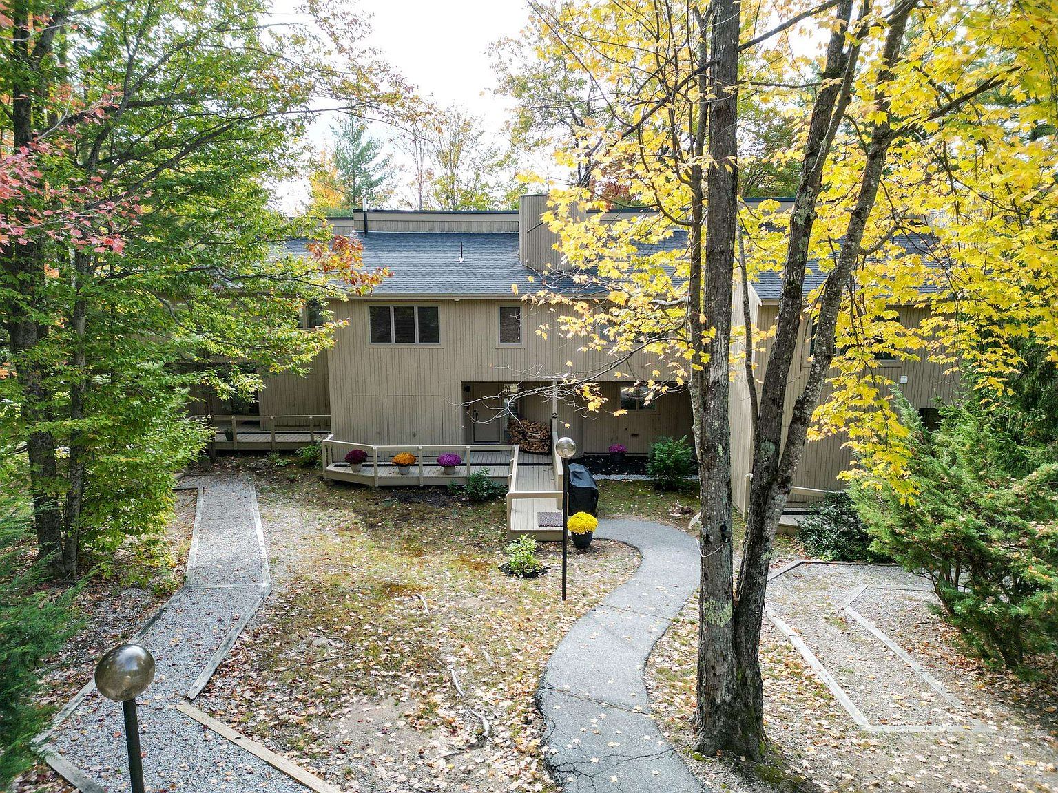 72 Cranmore Wood Ln #2 North Conway, NH 03860 - Thumbnail 3